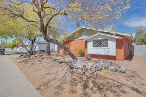 featured image of 8316 E Indian School Rd