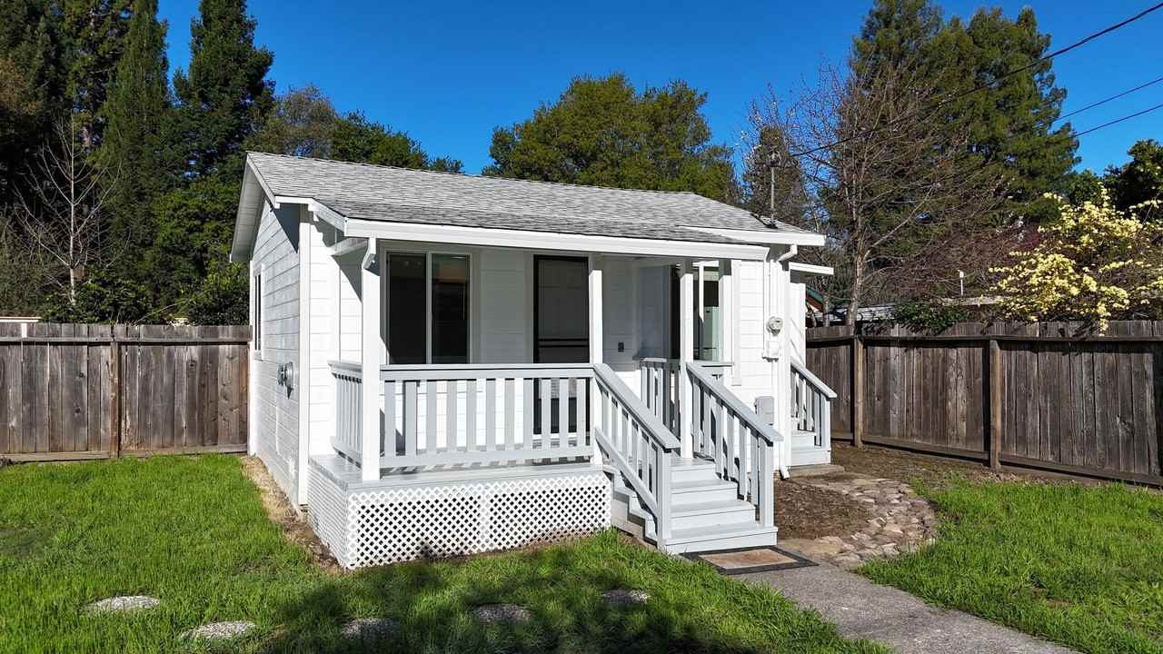 13899 Village Ave - Photo 2 of 13