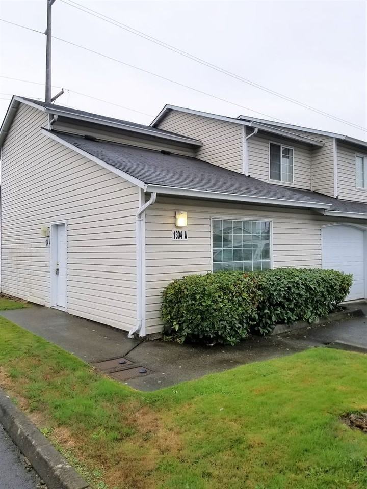 EJ Square - Photo 2 of 19