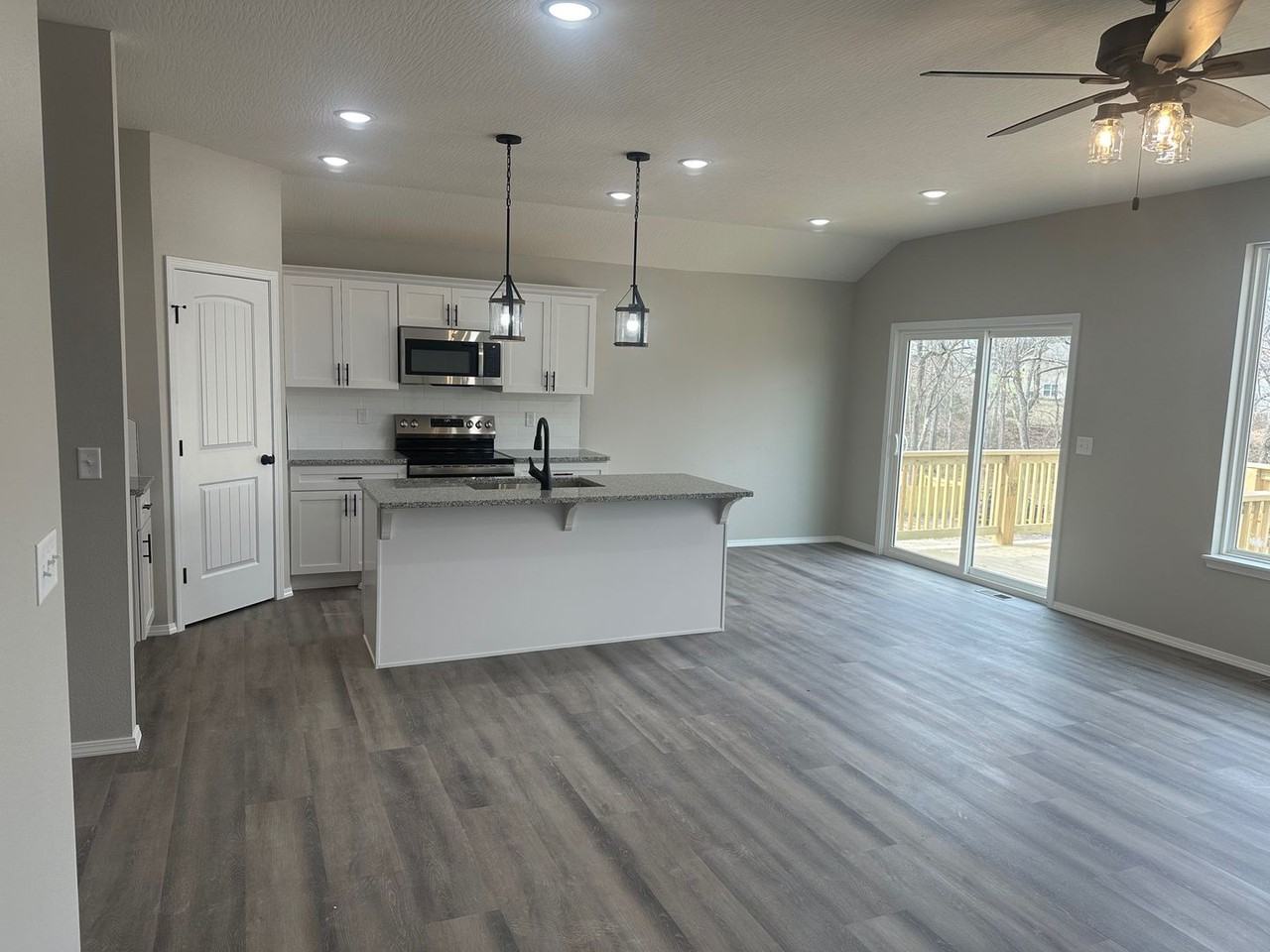 1655 N Marshall St - Photo 2 of 2