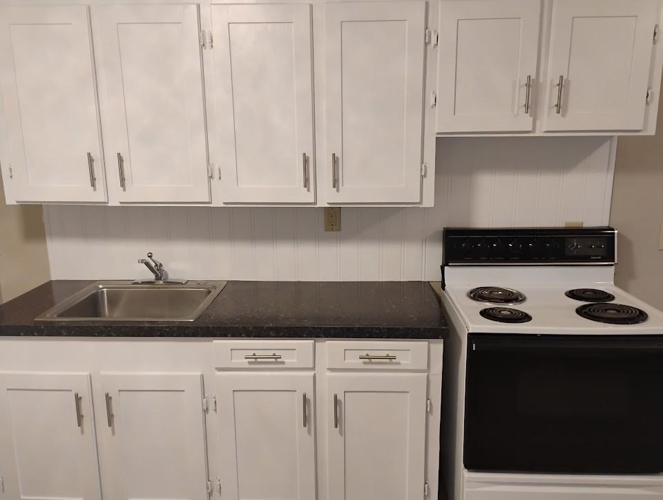 504 North Newsom Street - Photo 5 of 23