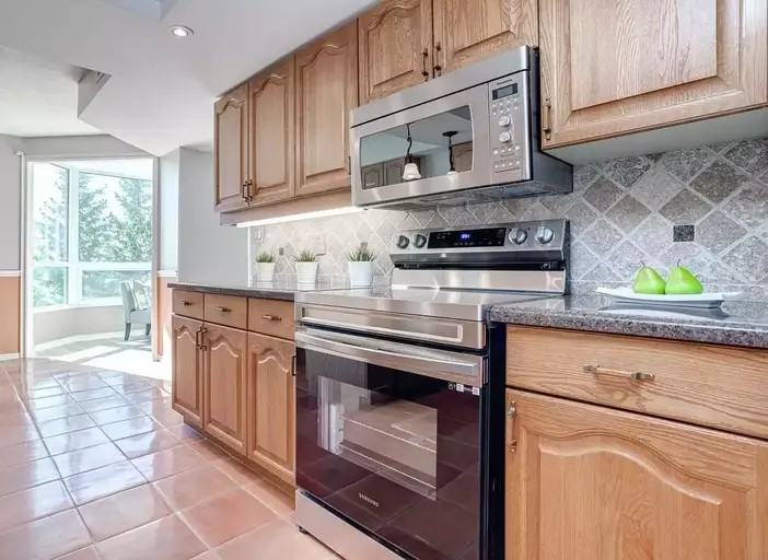 700 Wilson Rd N #305 - Photo 3 of 8