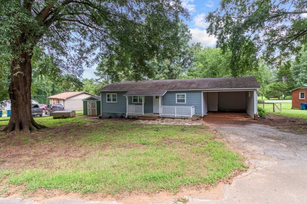 4792 Mabel Street - Photo 2 of 44