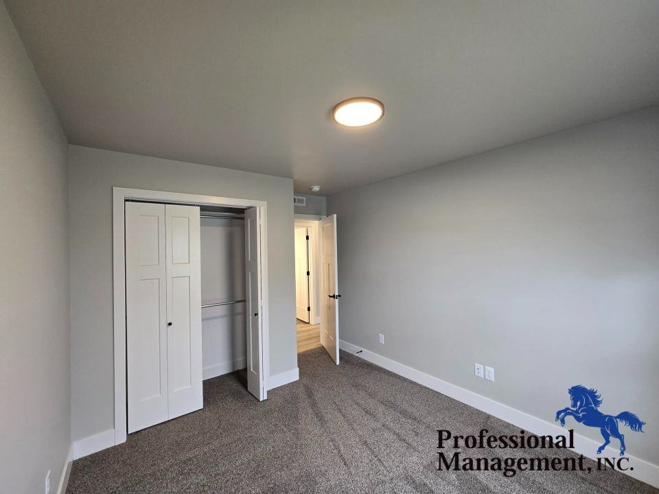 937 Anacapa Ln - Photo 6 of 10