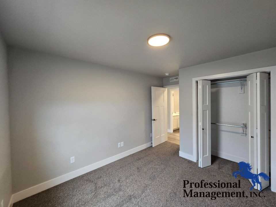 937 Anacapa Ln - Photo 7 of 10