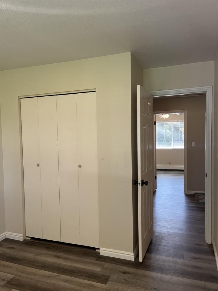 570 Ne #A - Photo 3 of 21