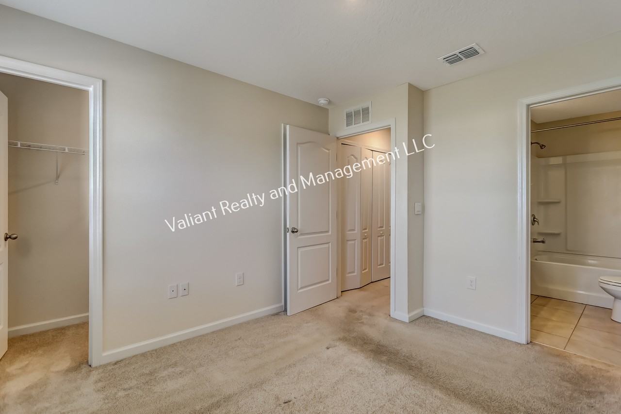 3978 Oak Mill Rd - Photo 2 of 22