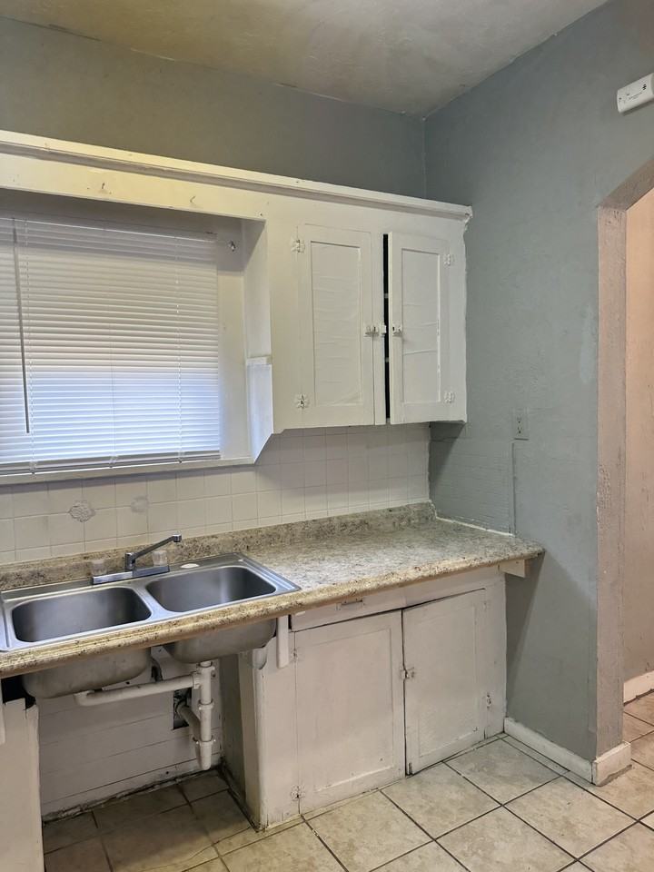 507 Cantrell Dr #B - Photo 7 of 10