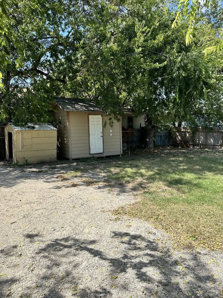 507 Cantrell Dr #B - Photo 6 of 11