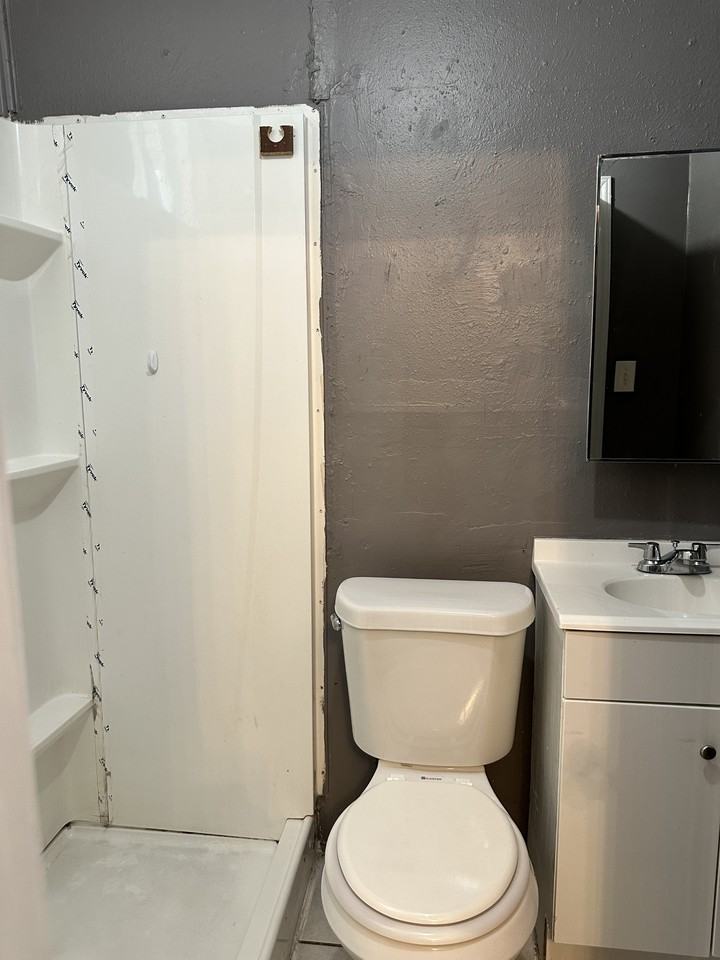 507 Cantrell Dr #B - Photo 5 of 10