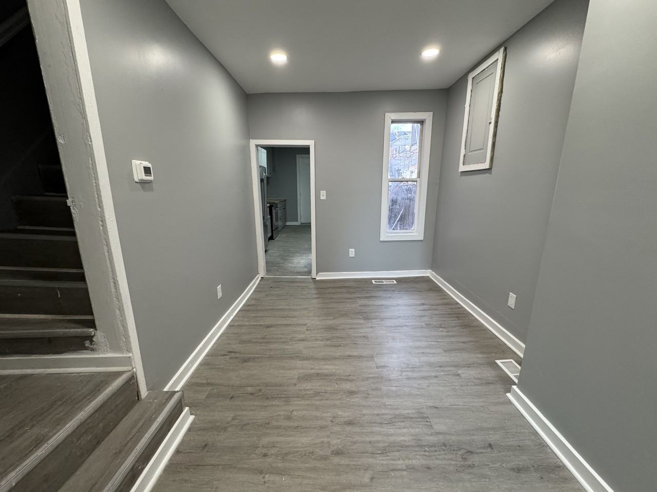 437 Cooper Pl - Photo 6 of 36