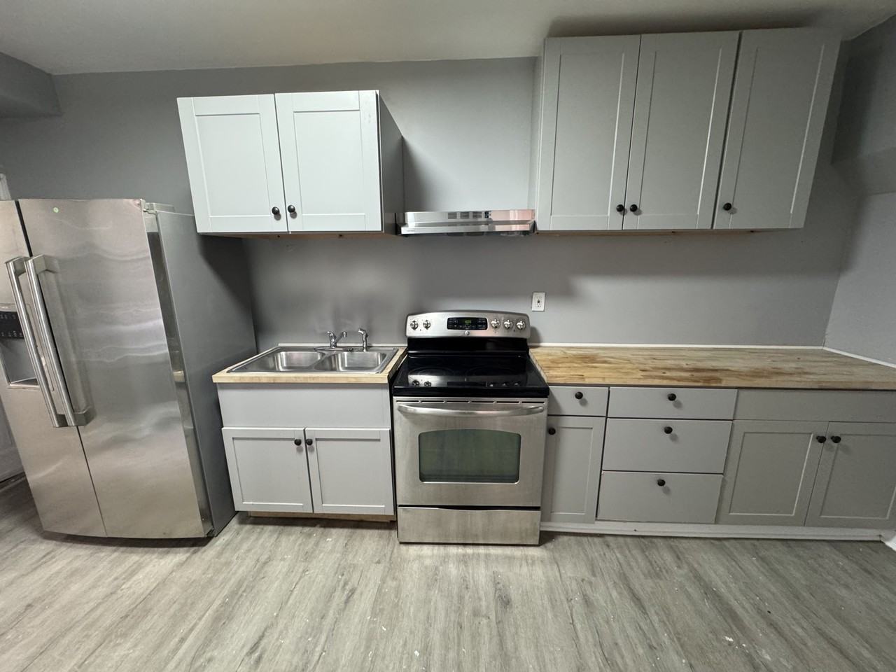 437 Cooper Pl - Photo 2 of 36