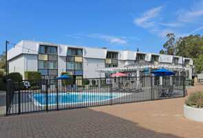 featured image of 1050 E Foothill Blvd