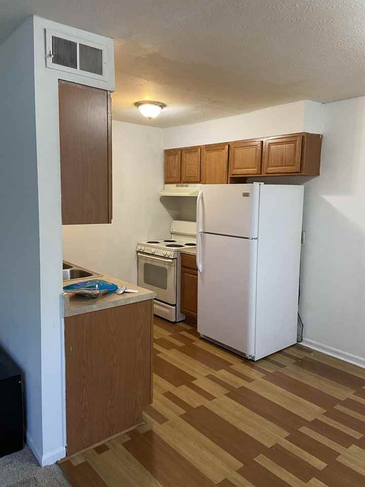 106 Daffodil Dr - Photo 2 of 12