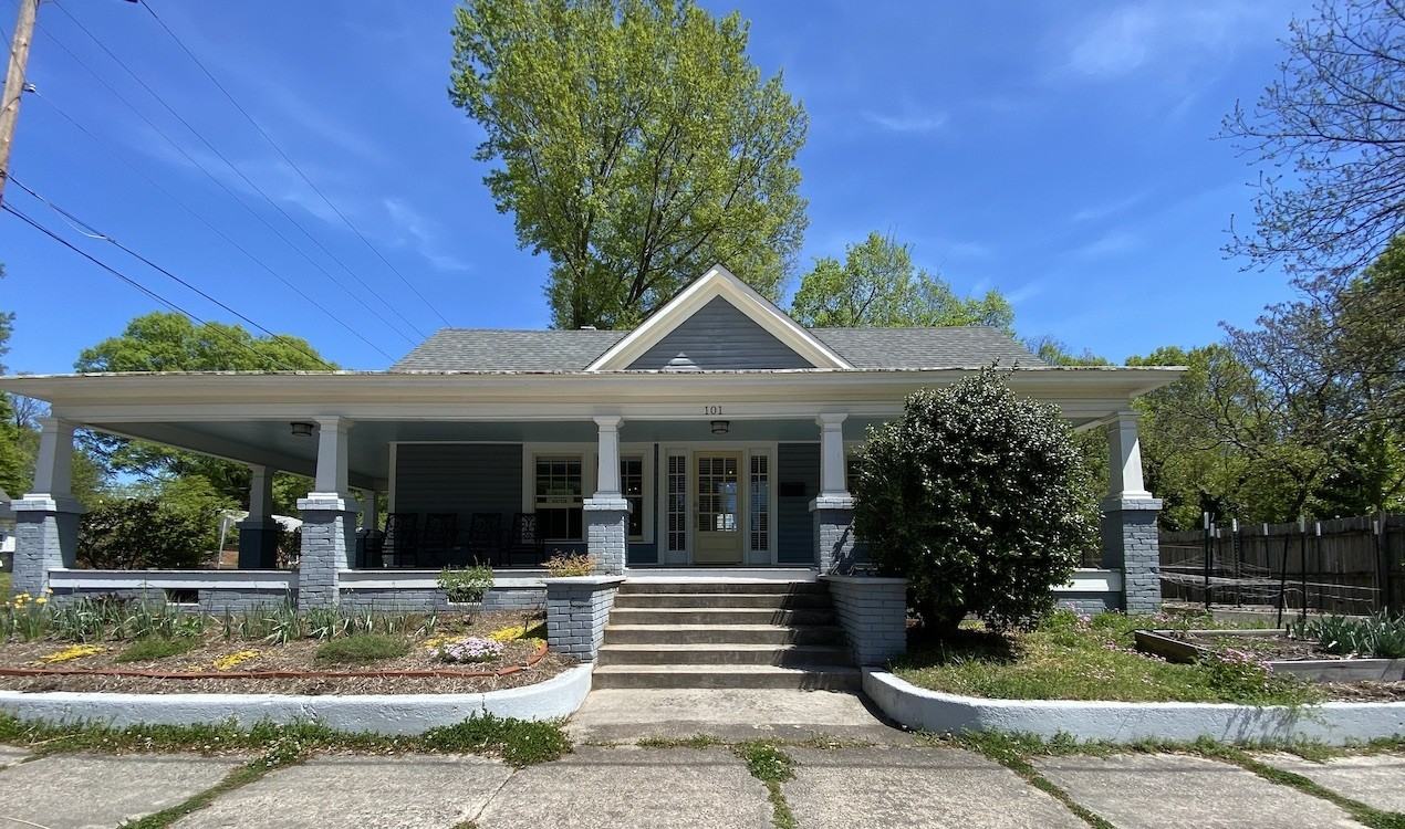 101 S Briggs Ave - Photo 2 of 45