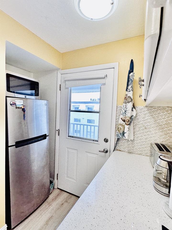 72 7th St S #306 - Photo 2 of 30
