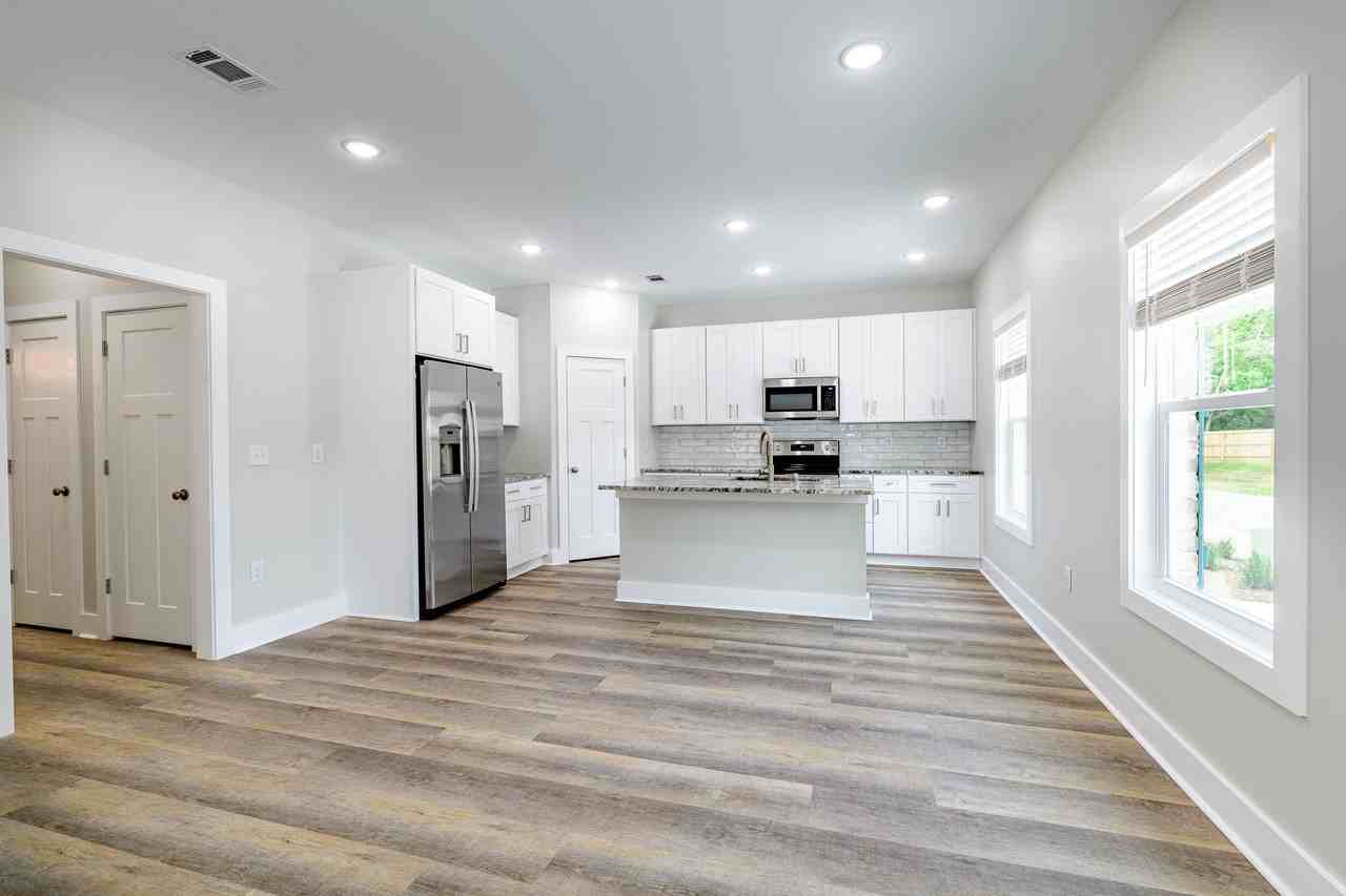107 Clearing Way - Photo 3 of 23