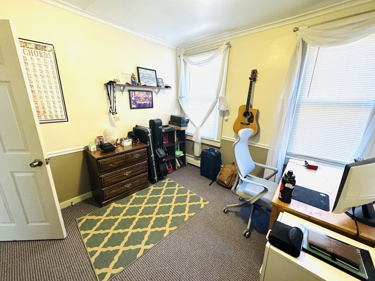 324 Center St #1 - Photo 3 of 25