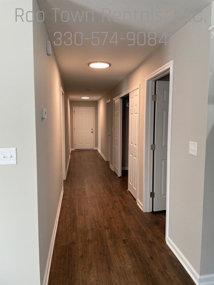 736 Washington St - Photo 7 of 50