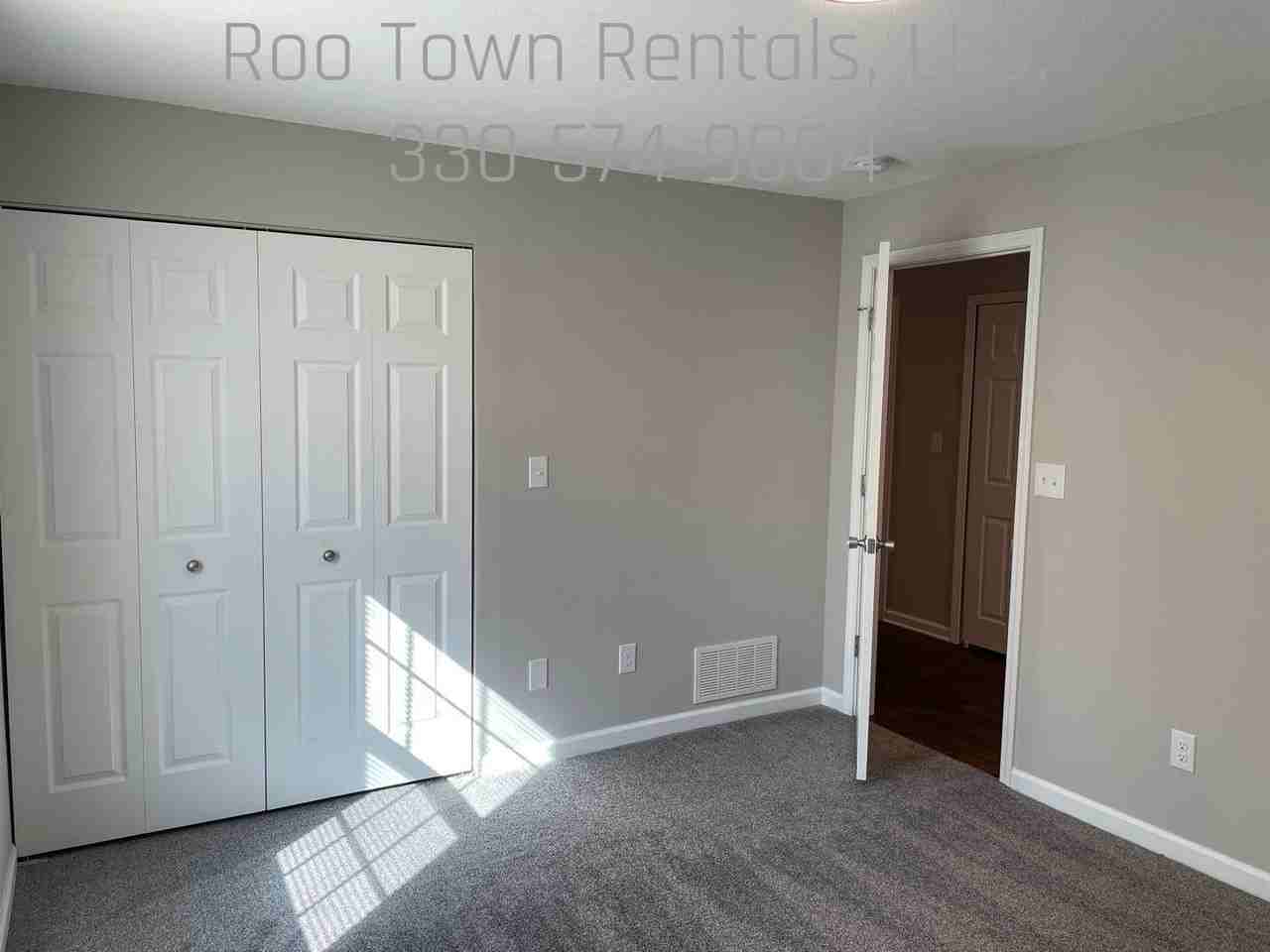 736 Washington St - Photo 2 of 50