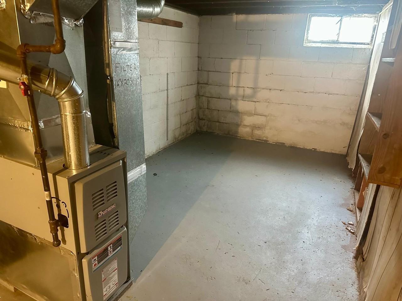 206 Courtland St - Photo 2 of 9