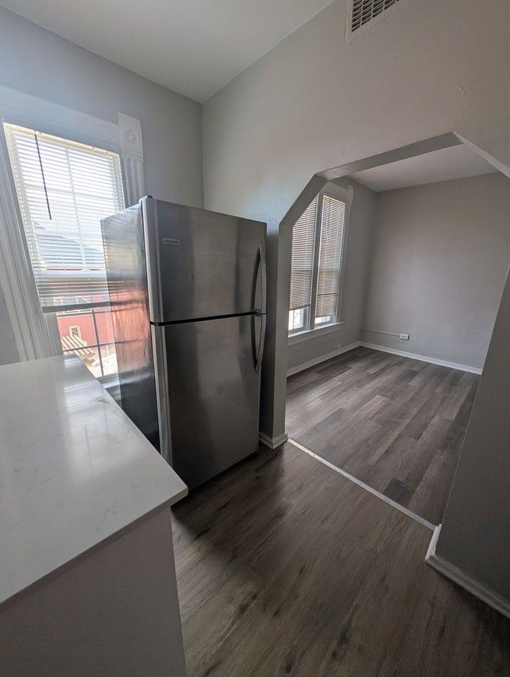 2139 N Lafayette St #2 - Photo 4 of 9