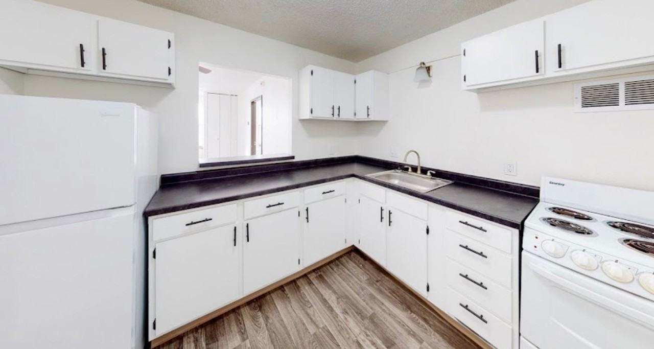 Riverview Apartments - Photo 2 of 6