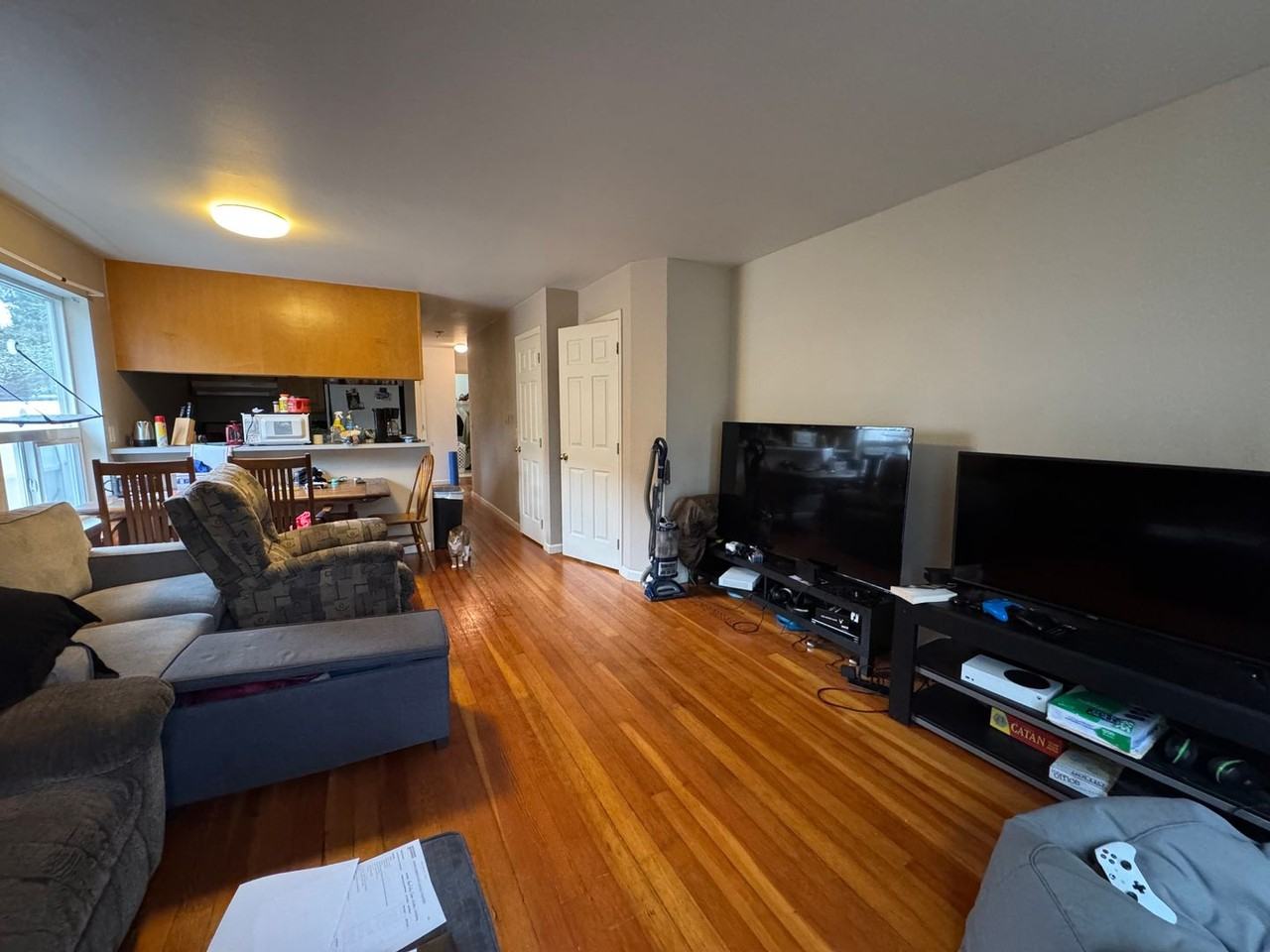 2204 Xenia St - Photo 3 of 16