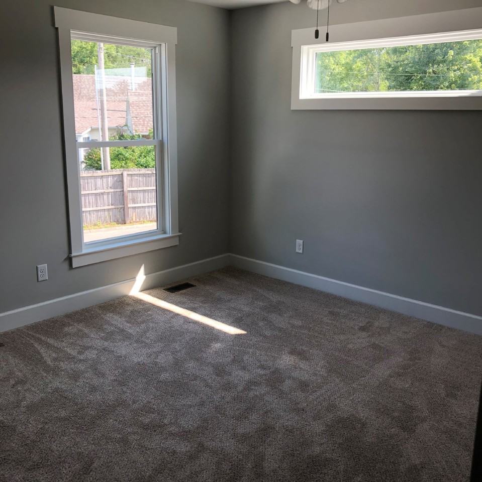 1002 Dansby Dr - Photo 3 of 16