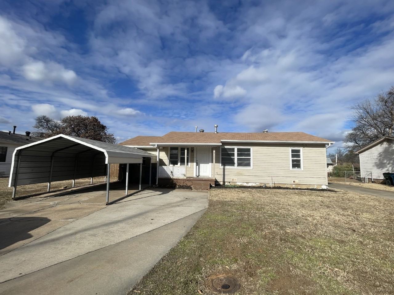 9305 Ne 13th St - Photo 2 of 23
