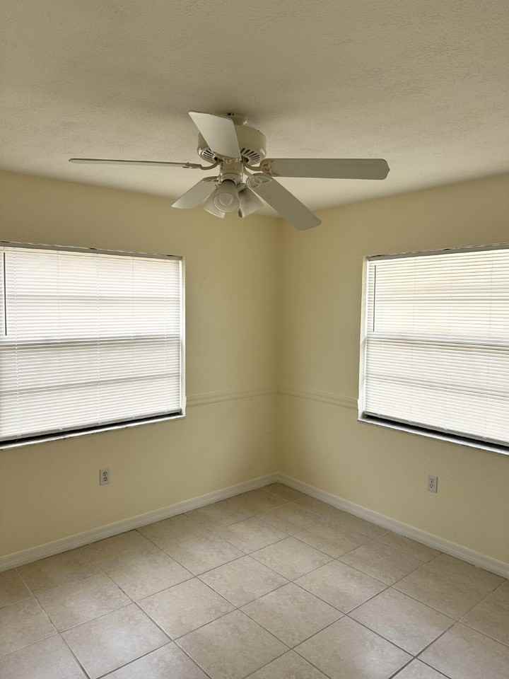 5317 Birchwood Rd - Photo 3 of 12