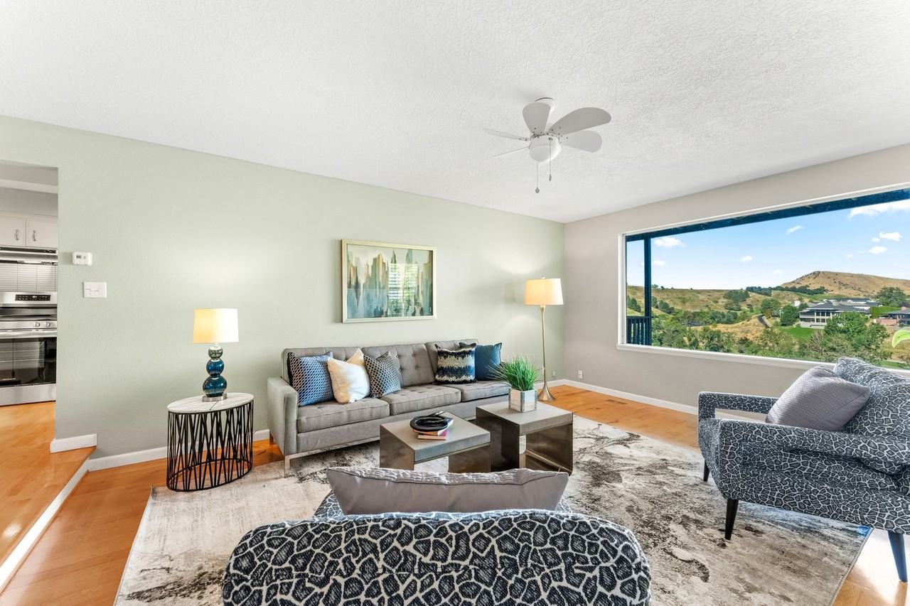 110 1/2 W Braemere Rd - Photo 2 of 29