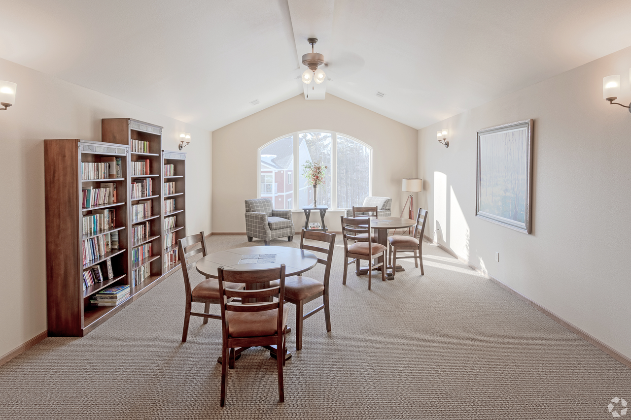 Grand Avenue Estates 2 - Photo 4 of 10