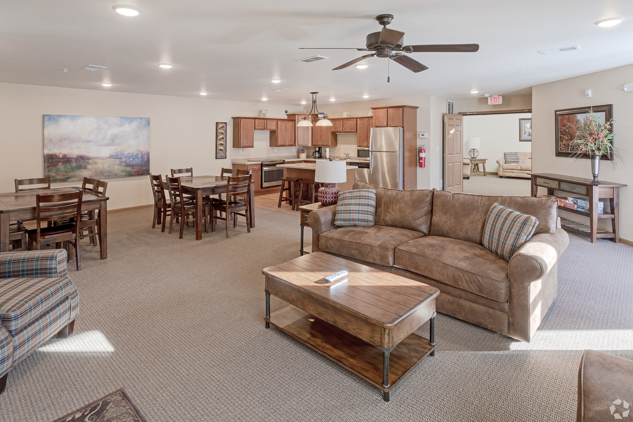 Grand Avenue Estates 2 - Photo 5 of 10
