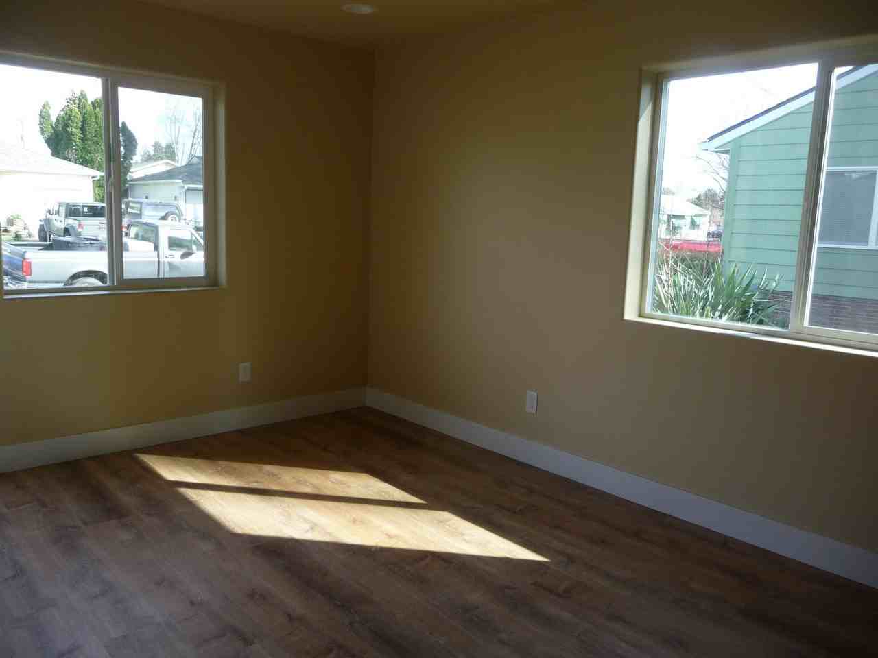 4373 Toni Ave N #A - Photo 3 of 13