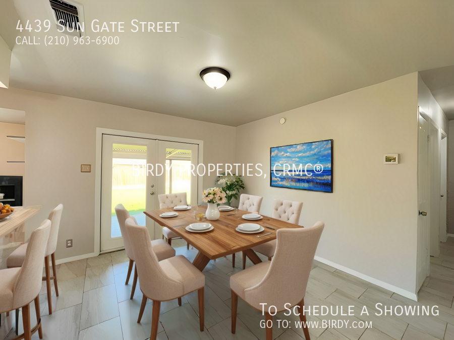 4439 Sun Gate St - Photo 3 of 40