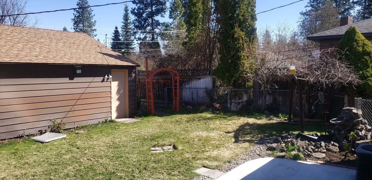 1803 E 40th Ave - Photo 2 of 20