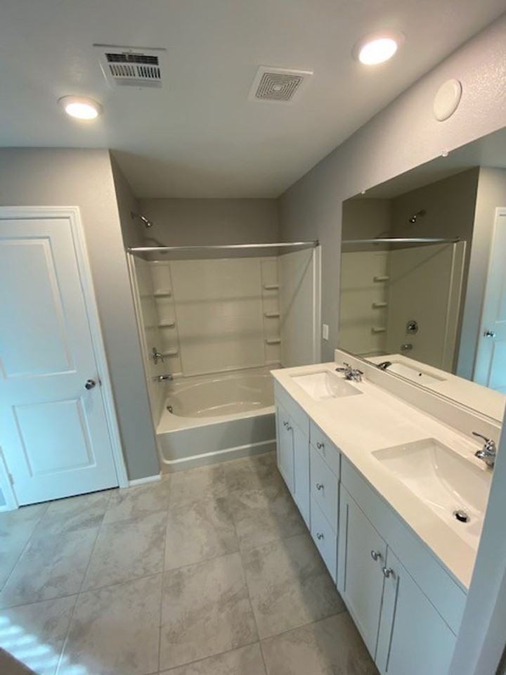 6667 Drusilla St - Photo 7 of 25