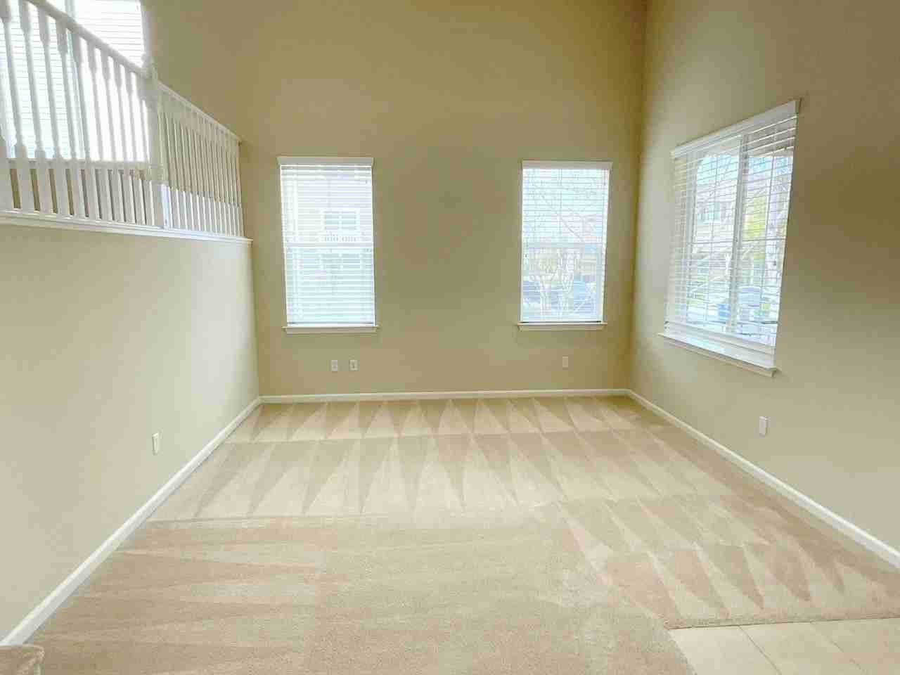 6319 Byron Ln - Photo 5 of 39