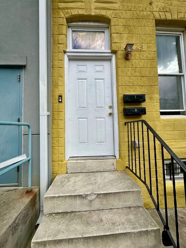 1223 N Eden St - Photo 2 of 21