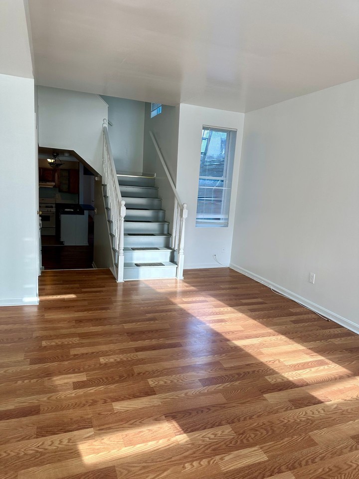 1223 N Eden St - Photo 5 of 21