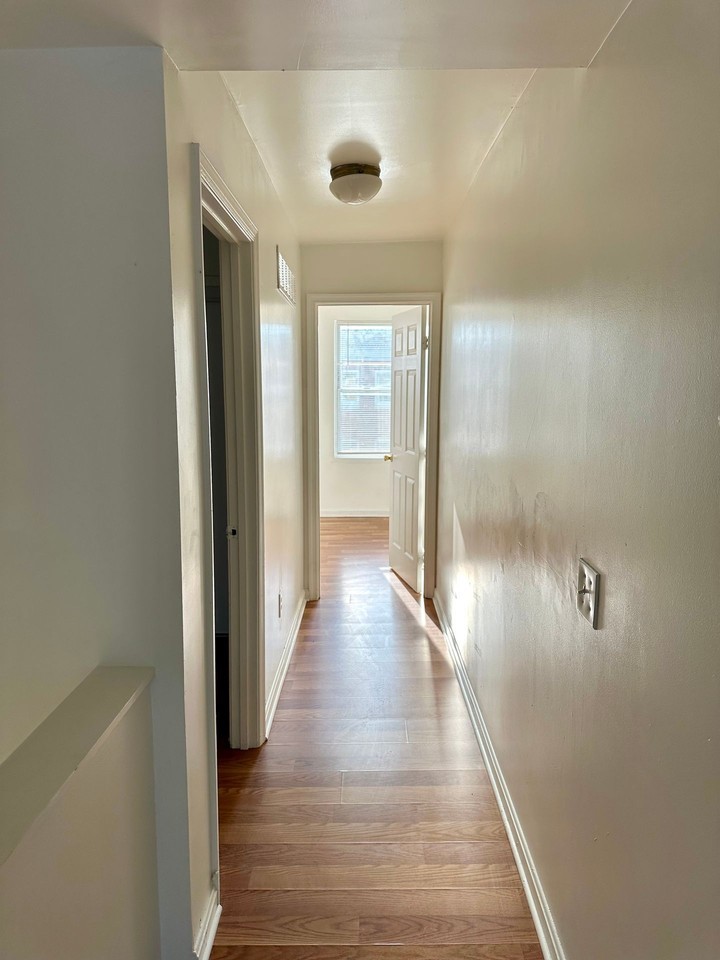 1223 N Eden St - Photo 6 of 21
