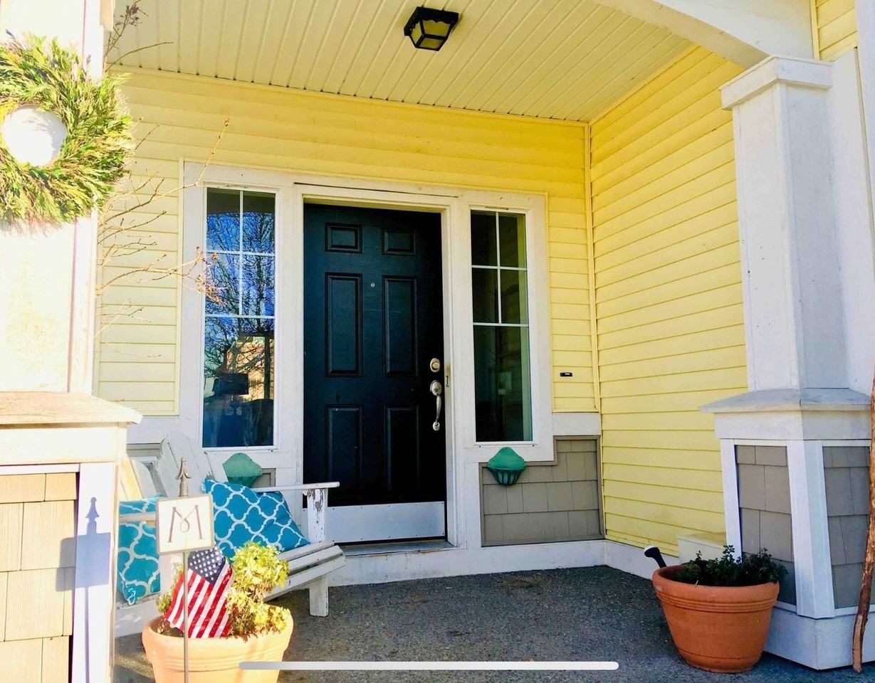 304 Kirkland Ave Se - Photo 2 of 16