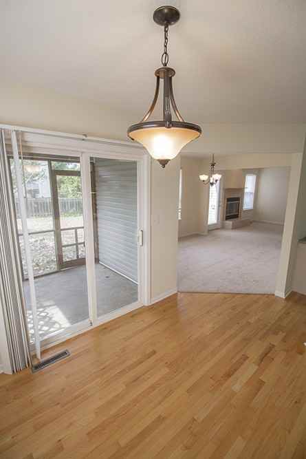 4708 Manhasset Dr - Photo 6 of 32