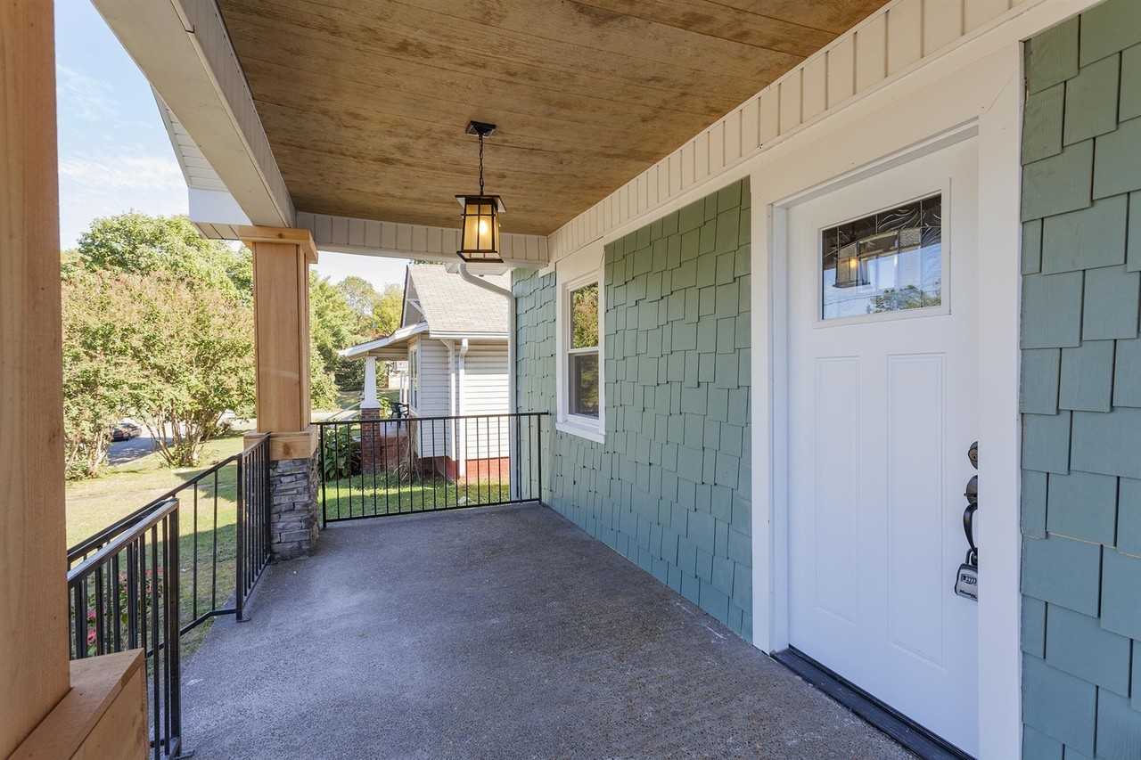 1110 Douglas Ave - Photo 3 of 18