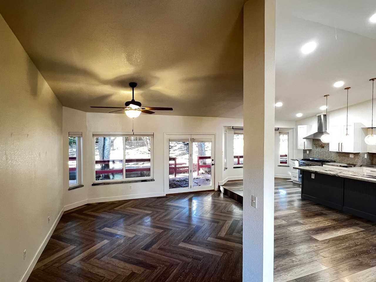 3584 Hemlock Way - Photo 3 of 32