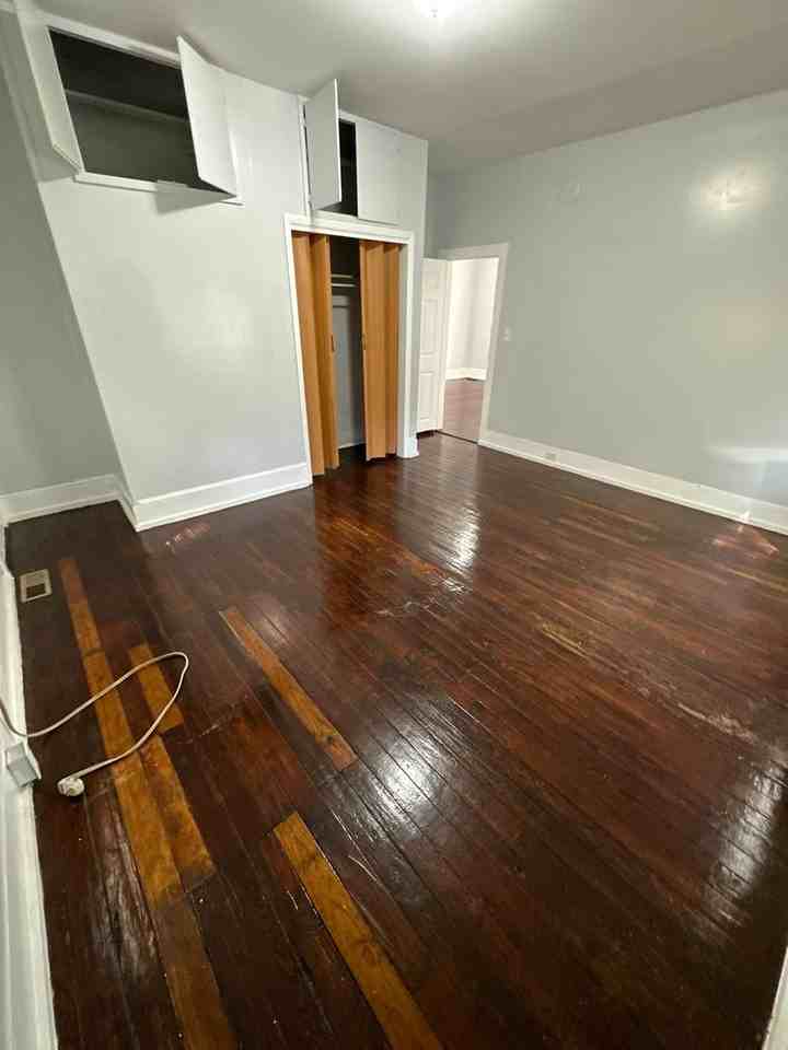 130 E 5th St - Photo 3 of 16