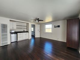 featured image of 1506 W Alameda St