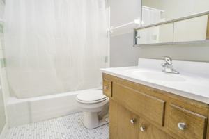 featured image of 2501 19th St
