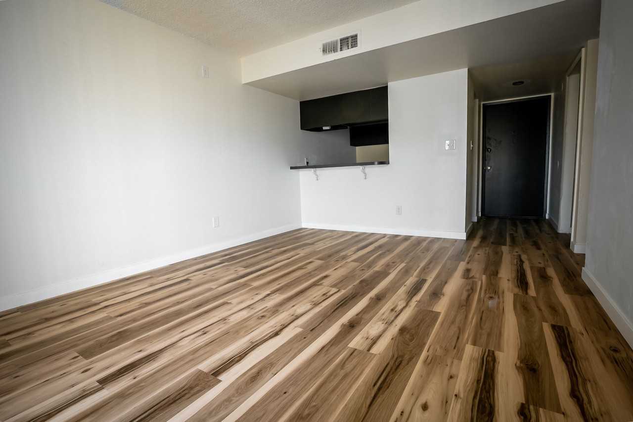 Acacia Gardens - Photo 2 of 9